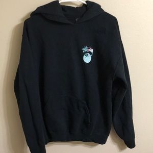 Super cute sweater in great shape